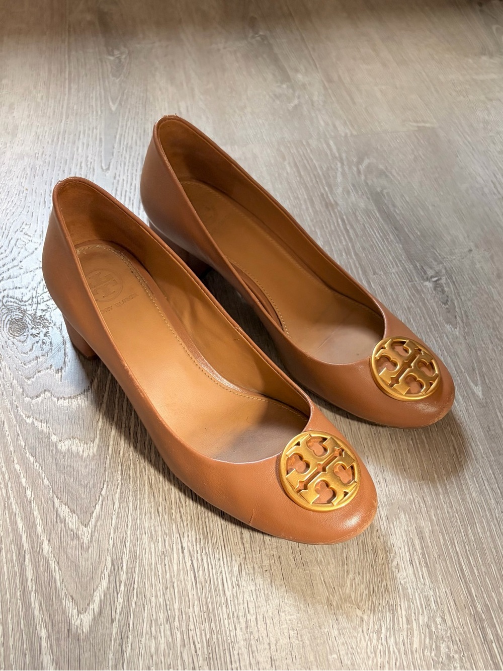 Tory Burch Cognac Leather Round-Toe Logo Block Heels